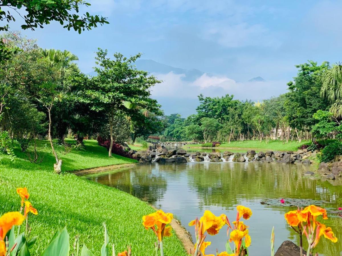 Xanh Villas Resort & Spa Luxury Hanoi Exterior photo